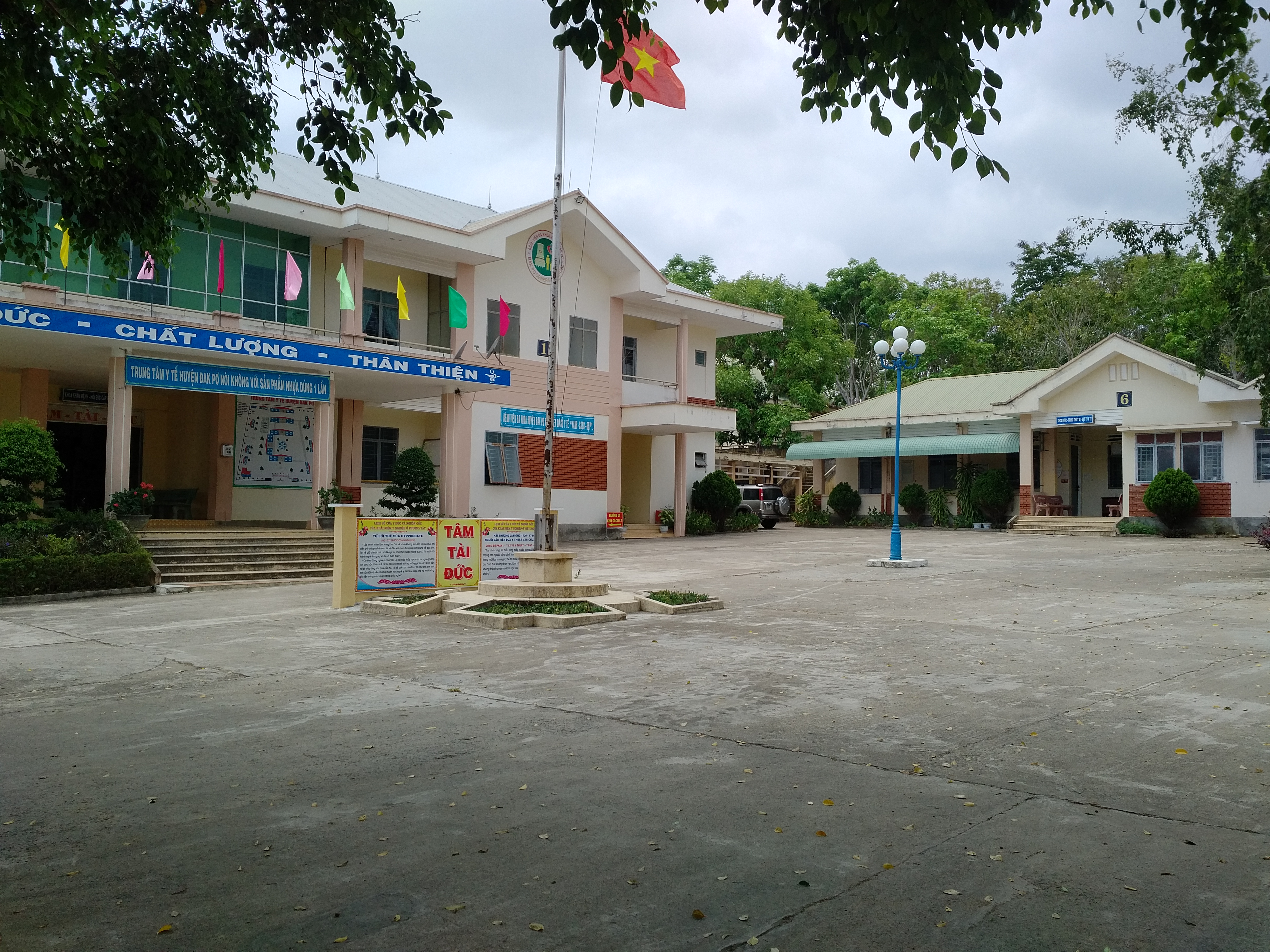 Quyết Định thành lập Đội đáp ứng nhanh nội viện phòng, chống dịch bệnh viêm đường hô hấp cấp do chủng mới vi rút Corona (2019-nCOV)